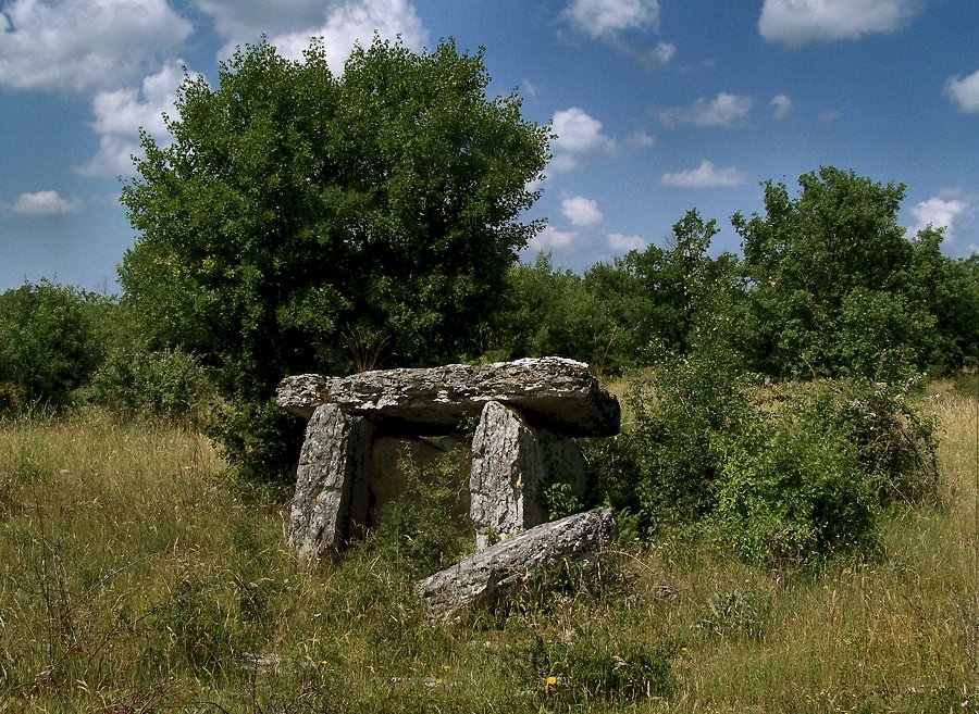 Dolmen des Quatre Routes